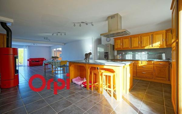 Maison à vendre    8 pièces •  Bernay