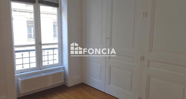 Location Appartement 2 pièces 48.7 m² - Villeurbanne 69100