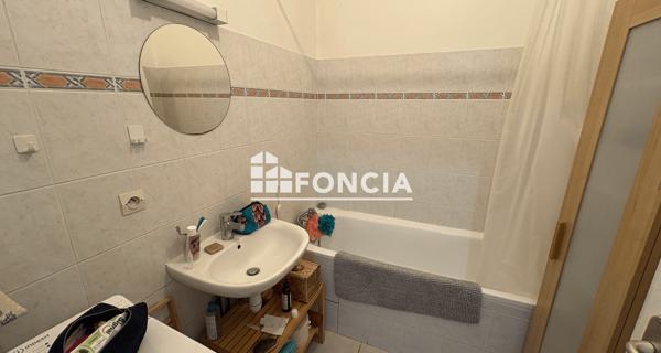Location Appartement 2 pièces 48.7 m² - Villeurbanne 69100