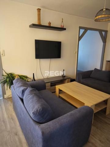 UN APPARTEMENT LUMINEUX À PERSONNALISER, À DEUX PAS DU CENTRE-VILLE