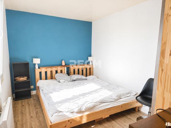 UN APPARTEMENT LUMINEUX À PERSONNALISER, À DEUX PAS DU CENTRE-VILLE