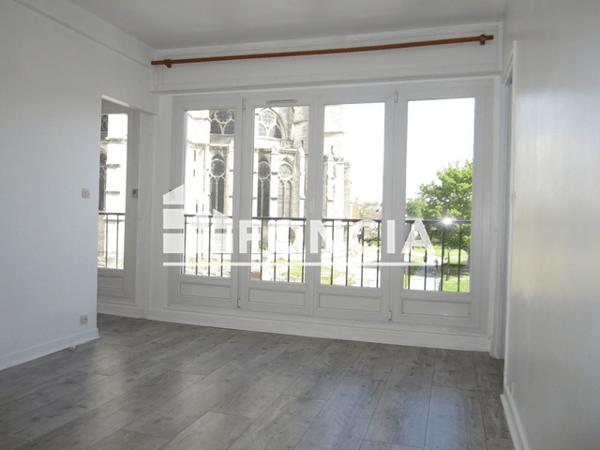 Location Appartement 2 pièces 39.05 m² - 1-2 R.ST PANTALEON-2 BEAUREGAR Beauvais 60000
