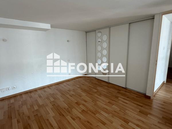 Location Appartement 3 pièces 67.07 m² - 20 RUE PORTE GAYOLE Boulogne Sur Mer 62200