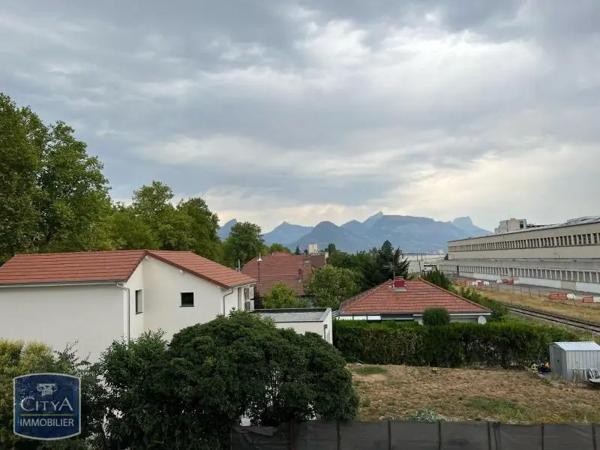 Appartement à louer 3 pièces 65.32m² Le Pont-de-Claix (38800)