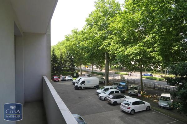 Appartement à louer 3 pièces 65.32m² Le Pont-de-Claix (38800)