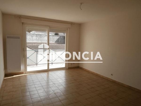 Location Appartement 3 pièces 57.91 m² - 33 RUE DES REMBERGES AUX PIERRIERES Angouleme 16000