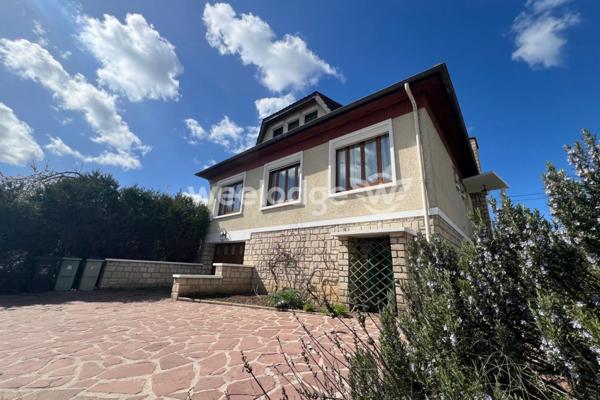 Maison à vendre 6 pièces de 120 m² à Mantes-la-Ville