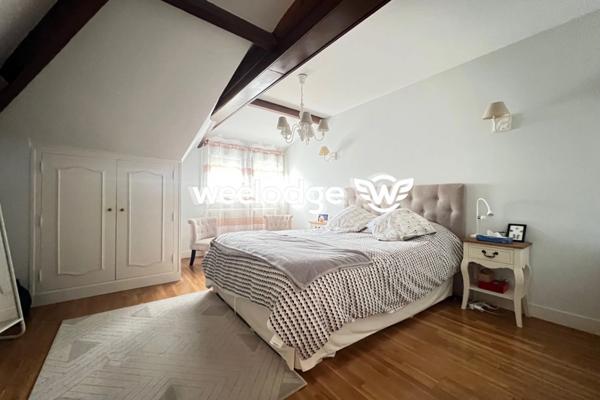 Maison à vendre 6 pièces de 120 m² à Mantes-la-Ville