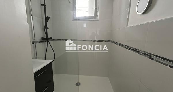 Location Appartement 3 pièces 59.2 m² - Orange 84100