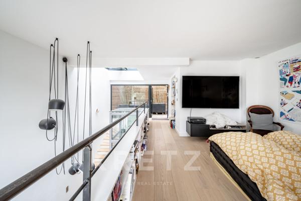 Hôtel particulier contemporain avec terrasse sur le toit