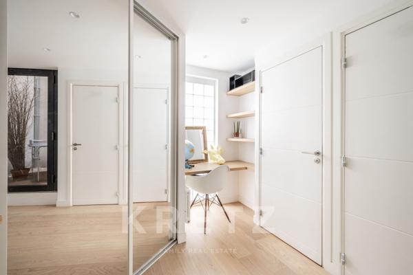 Hôtel particulier contemporain avec terrasse sur le toit