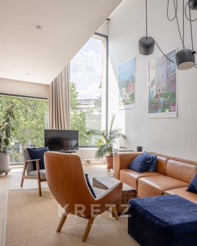 Hôtel particulier contemporain avec terrasse sur le toit