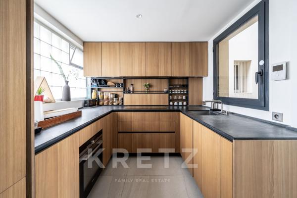 Hôtel particulier contemporain avec terrasse sur le toit