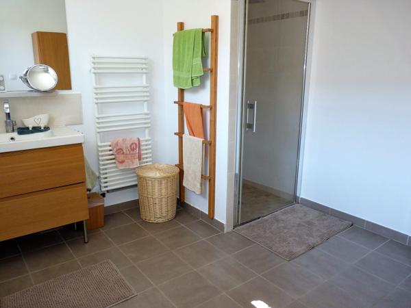 Propriété de Type 5 de 140mé sur 2400 m² de parcelle