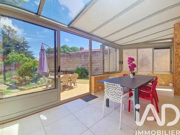 Maison à vendre 10 pièces 246,5 m² Sainte-Pazanne