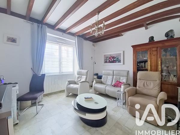 Maison à vendre 10 pièces 246,5 m² Sainte-Pazanne
