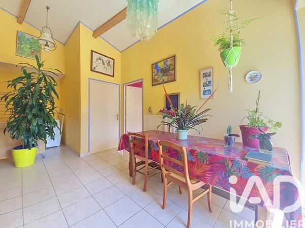 Maison à vendre 10 pièces 246,5 m² Sainte-Pazanne