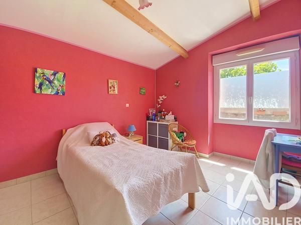 Maison à vendre 10 pièces 246,5 m² Sainte-Pazanne