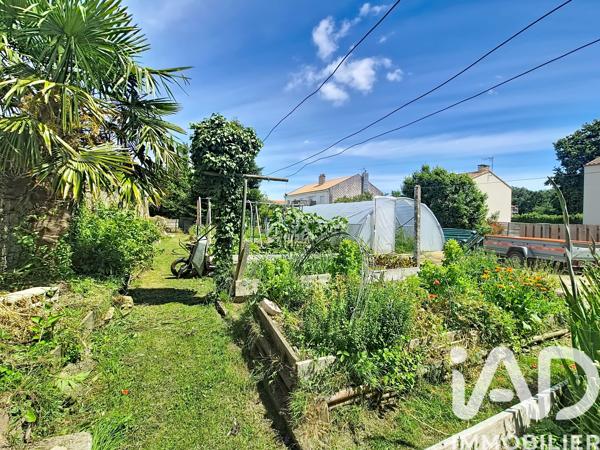 Maison à vendre 10 pièces 246,5 m² Sainte-Pazanne