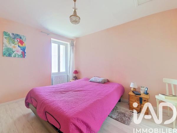 Maison à vendre 10 pièces 246,5 m² Sainte-Pazanne
