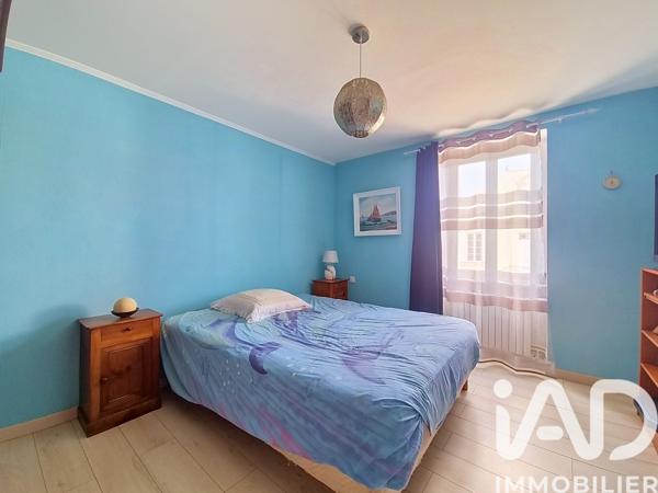 Maison à vendre 10 pièces 246,5 m² Sainte-Pazanne