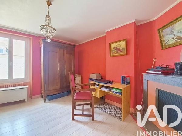 Maison à vendre 10 pièces 246,5 m² Sainte-Pazanne