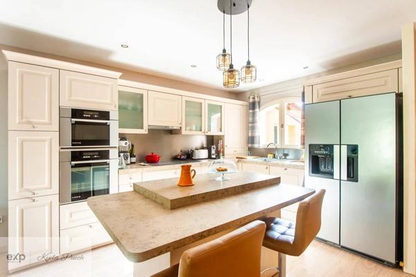 VUE GOLF – Villa d’exception au Pont Royal