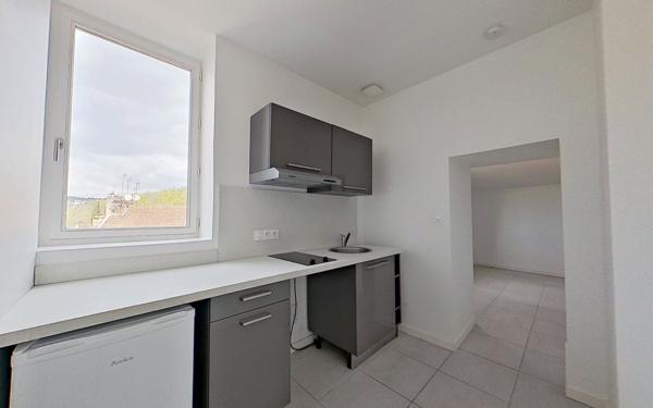 Appartement à vendre    1 pièce • 39 m2 Champagne-au-Mont-d'Or