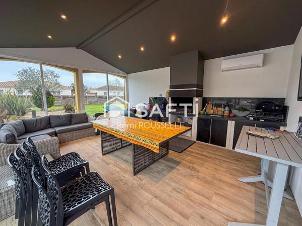 Superbe maison de 165m2 sur un terrain de 3200m2.