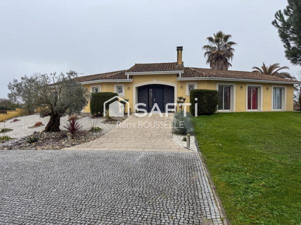 Superbe maison de 165m2 sur un terrain de 3200m2.