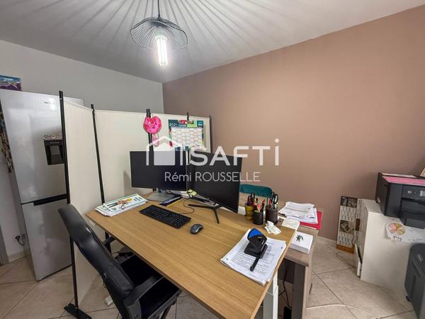 Superbe maison de 165m2 sur un terrain de 3200m2.