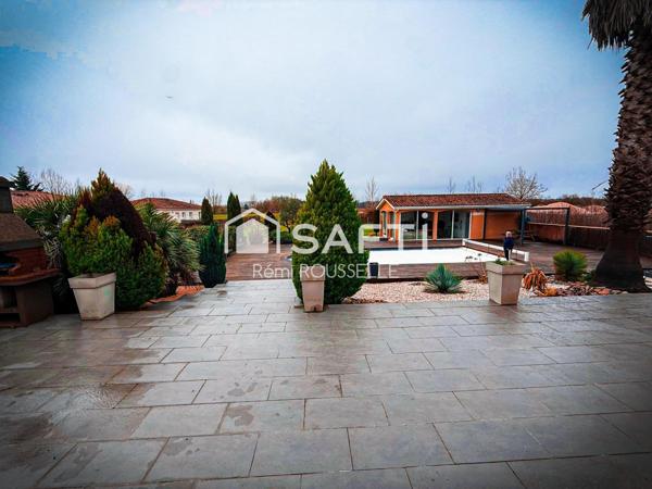 Superbe maison de 165m2 sur un terrain de 3200m2.