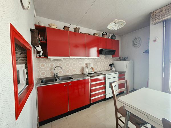 Appartement 3 pièces 69.90 m² au 7ème étage avec balcon et garage