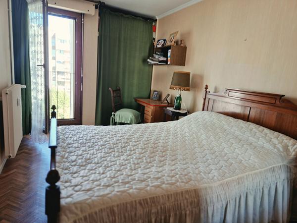 Appartement 3 pièces 69.90 m² au 7ème étage avec balcon et garage