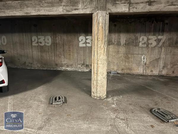 Location parking 12m²