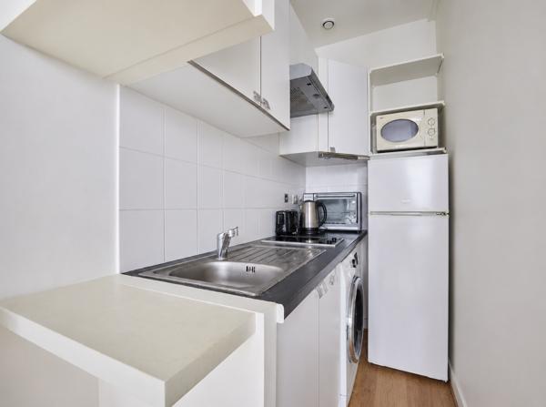 Appartement
         1 pièce
        - 26 m² Exclusivité 365 000 € *