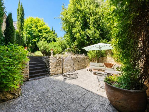 Maison au cœur de Châteauneuf : demeure rare, élégante et hors du commun