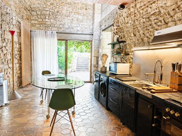 Maison au cœur de Châteauneuf : demeure rare, élégante et hors du commun
