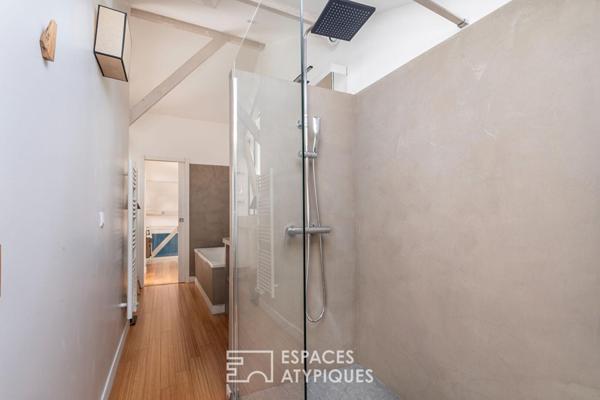 Loft en duplex avec verrière et terrasse