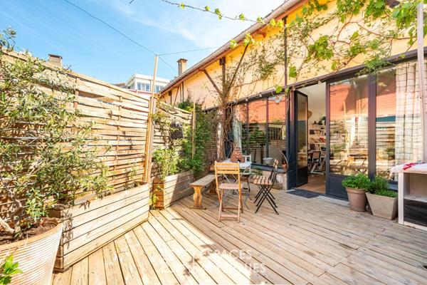 Loft en duplex avec verrière et terrasse
