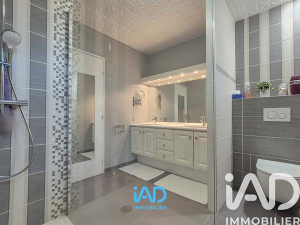 Maison à vendre 10 pièces 166 m² Saint-André-de-l'Eure
