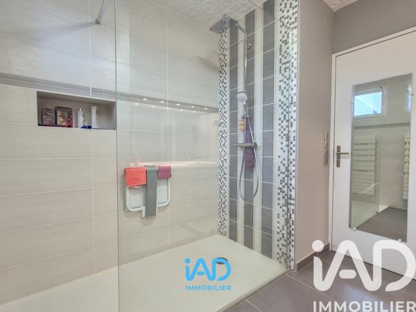 Maison à vendre 10 pièces 166 m² Saint-André-de-l'Eure