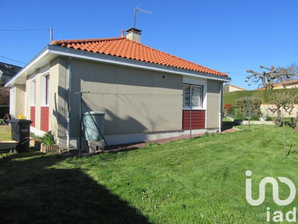Maison 3 pièces de 80 m² à Courlay (79440)