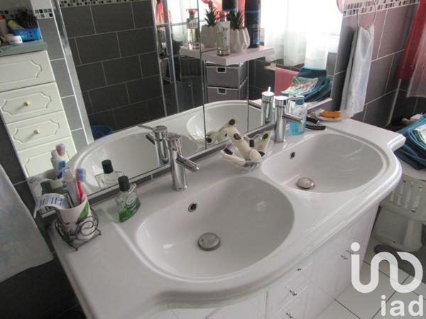 Maison 3 pièces de 80 m² à Courlay (79440)