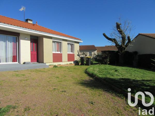 Maison 3 pièces de 80 m² à Courlay (79440)