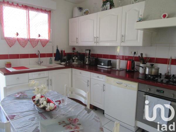 Maison 3 pièces de 80 m² à Courlay (79440)