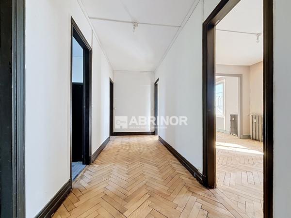 Appartement T3 bourgeois au Croisé-Laroche MARCQ EN BAROEUL