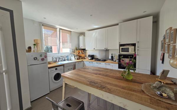 Appartement à vendre    3 pièces • 81 m2 Perpignan