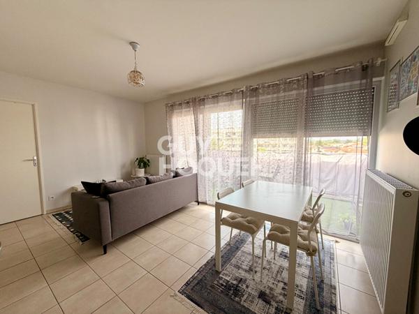Appartement 2 pièces à louer au centre-ville de Décines Charpieu