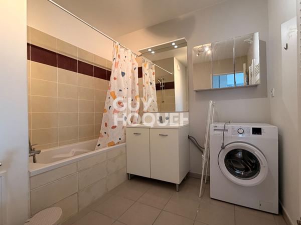Appartement 2 pièces à louer au centre-ville de Décines Charpieu
